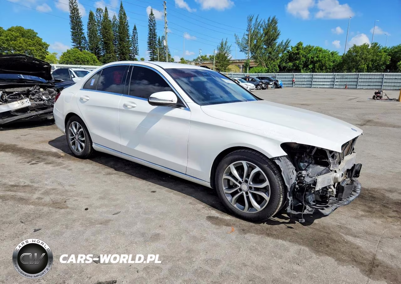2017 Mercedes-Benz C 300 VIN:55SWF4JB5HU188140 - 4