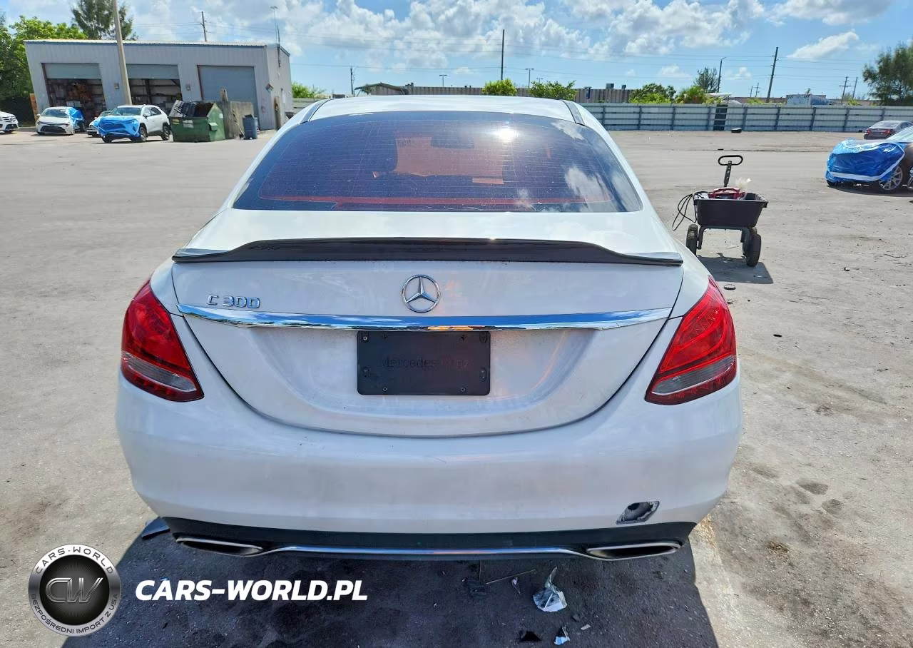 2017 Mercedes-Benz C 300 VIN:55SWF4JB5HU188140 - 6