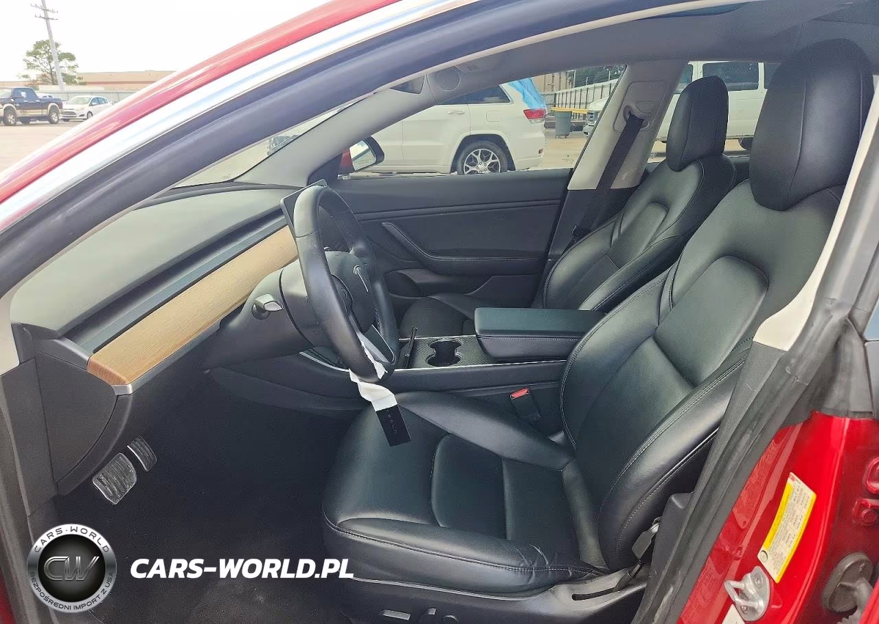 2019 Tesla Model 3 VIN:5YJ3E1EAXKF396528 - 7