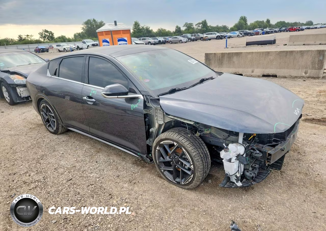 2025 Kia K4 Gt Line VIN:3KPFW4DE0SE044368 - 4