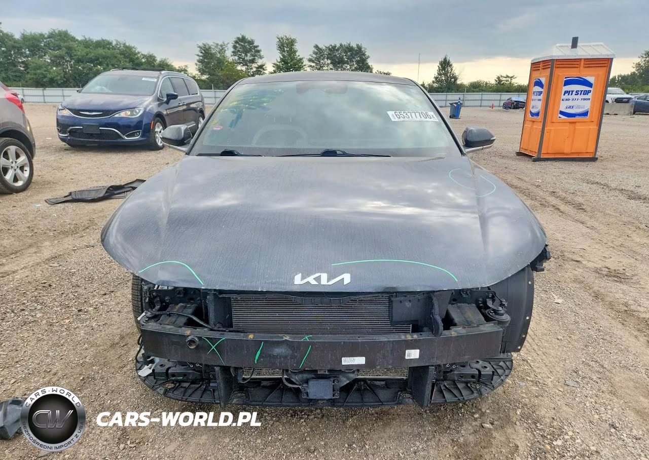 2025 Kia K4 Gt Line VIN:3KPFW4DE0SE044368 - 5