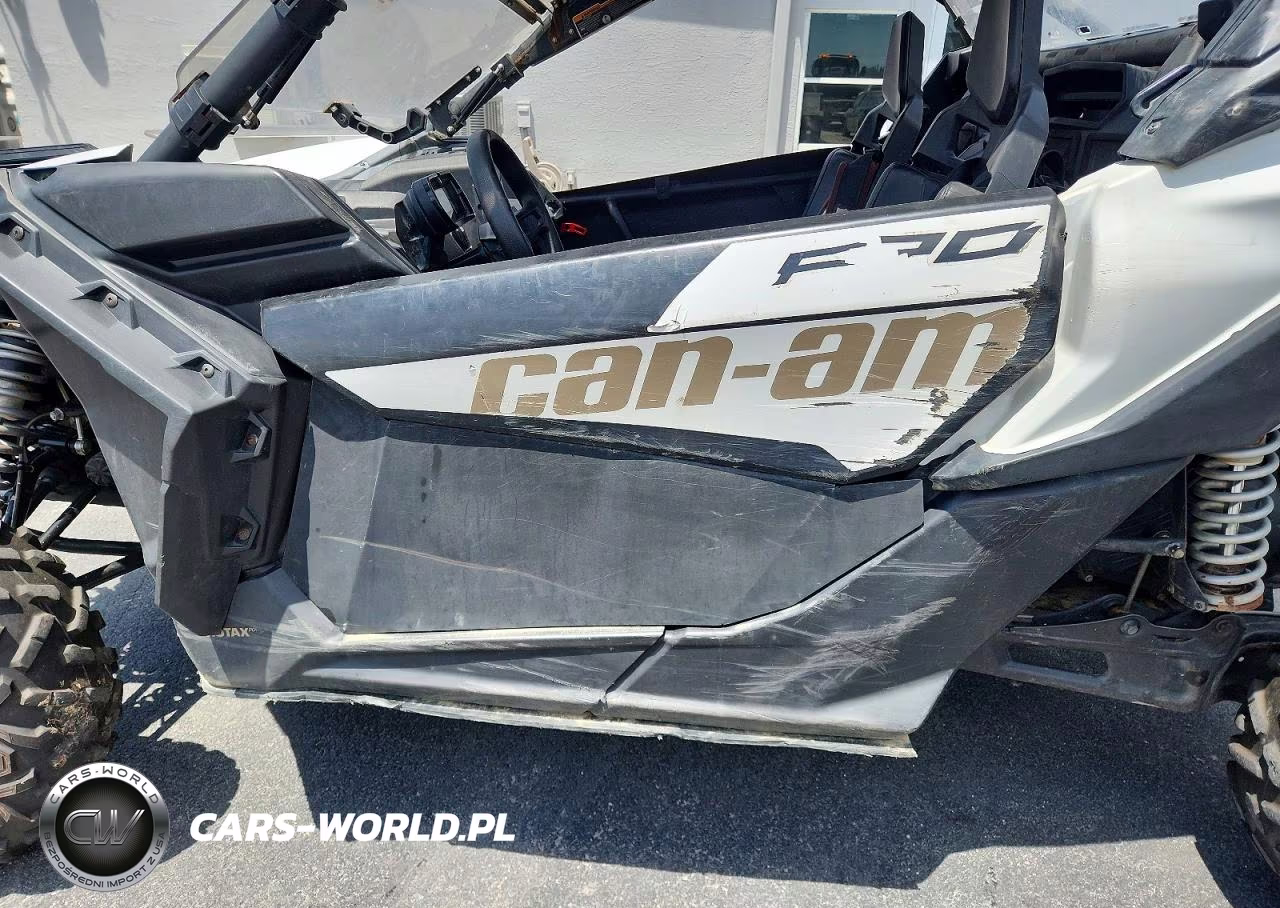2023 Can-Am Maverick X3 Utility Vehicle VIN:3JBVGAV45PE002222 - 9