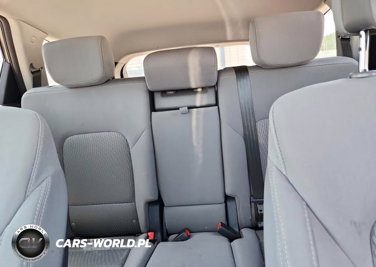2017 Hyundai Santa Fe Se VIN:KM8SMDHF3HU249633 - 10
