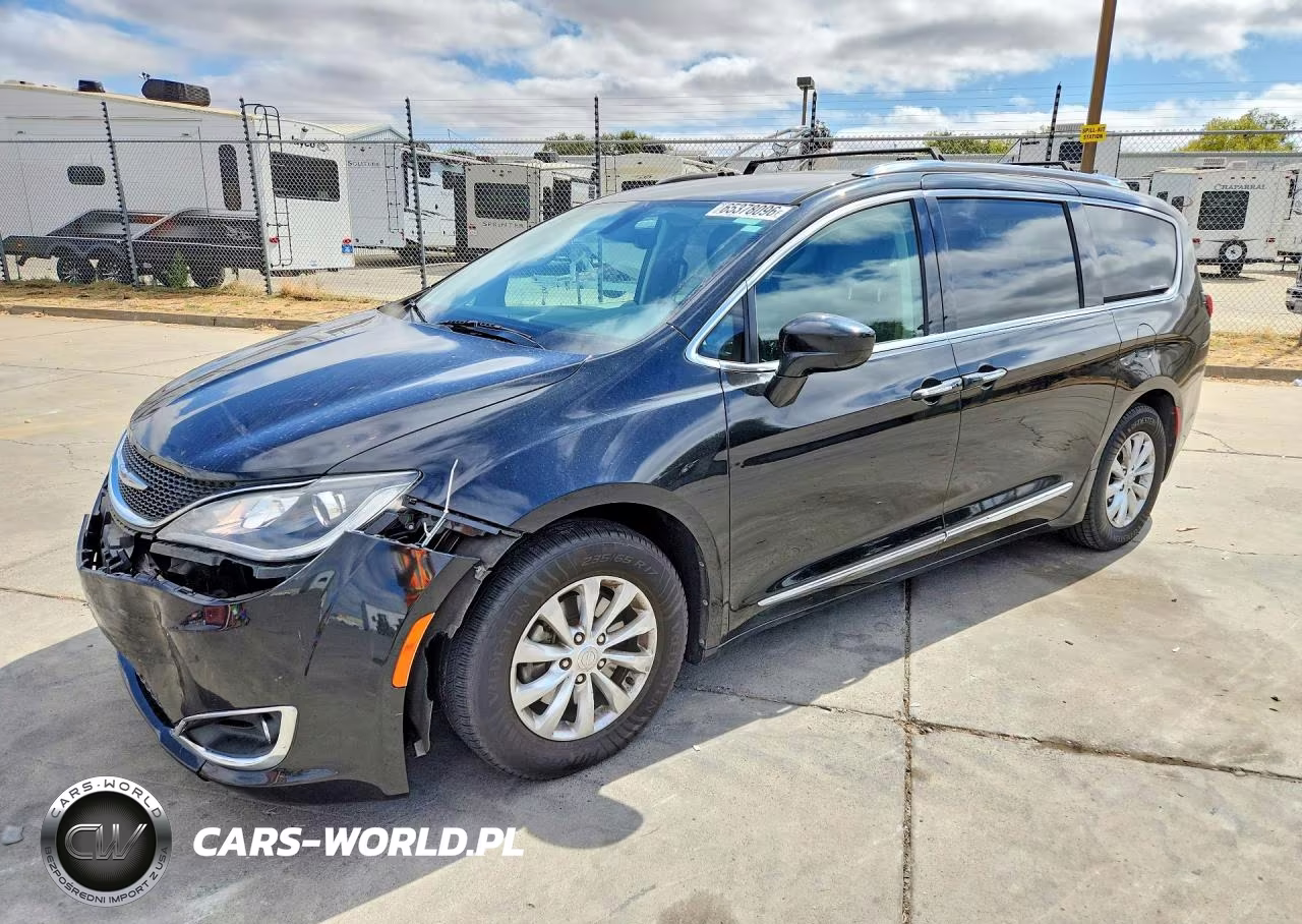 2019 Chrysler Pacifica Touring L