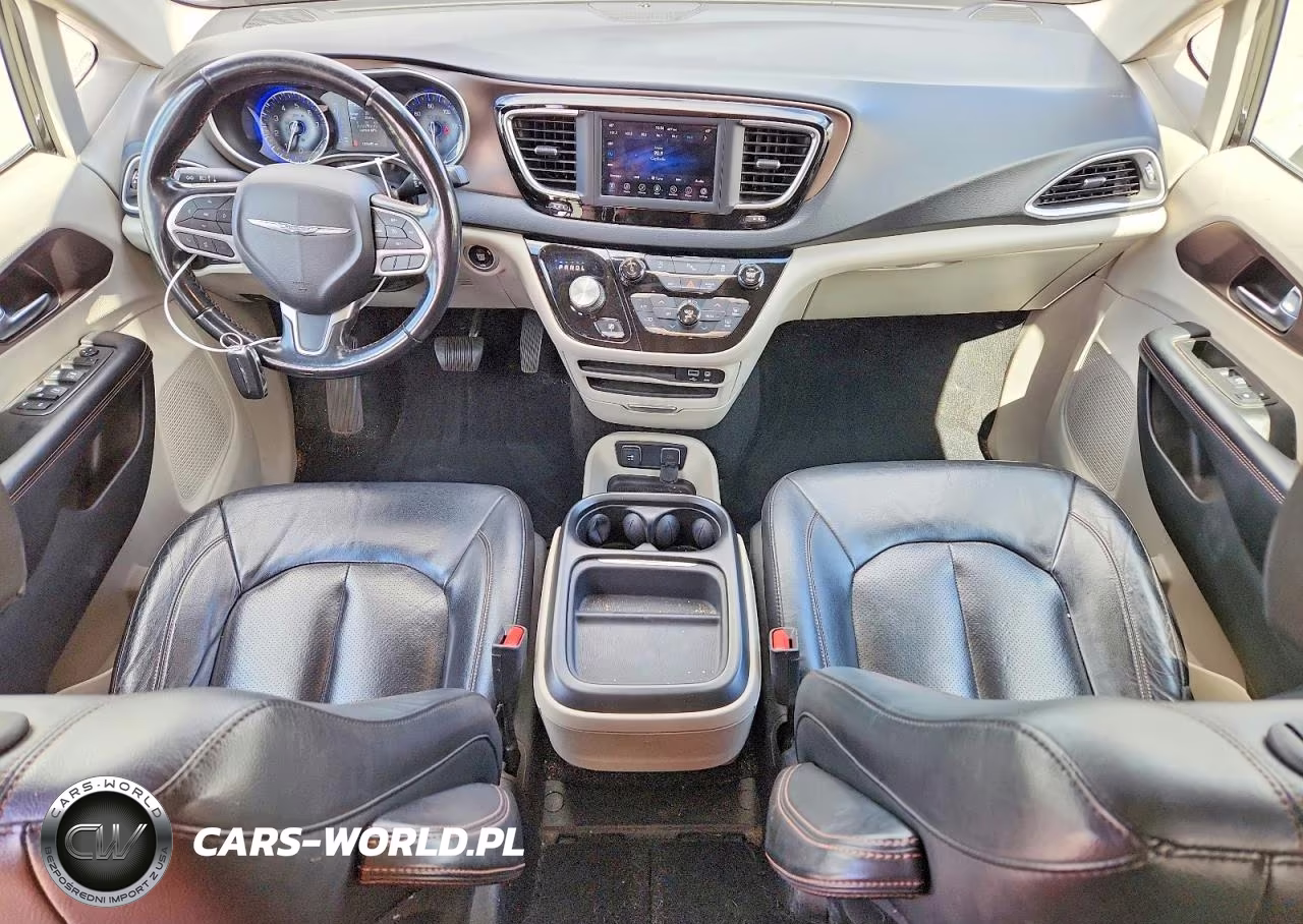 2019 Chrysler Pacifica Touring L VIN:2C4RC1BG5KR665595 - 8
