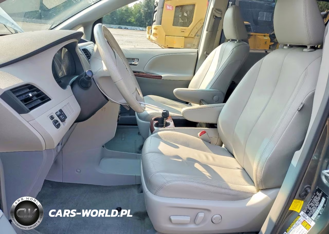 2013 Toyota Sienna Xle 8-Passenger VIN:5TDYK3DC5DS300154 - 7