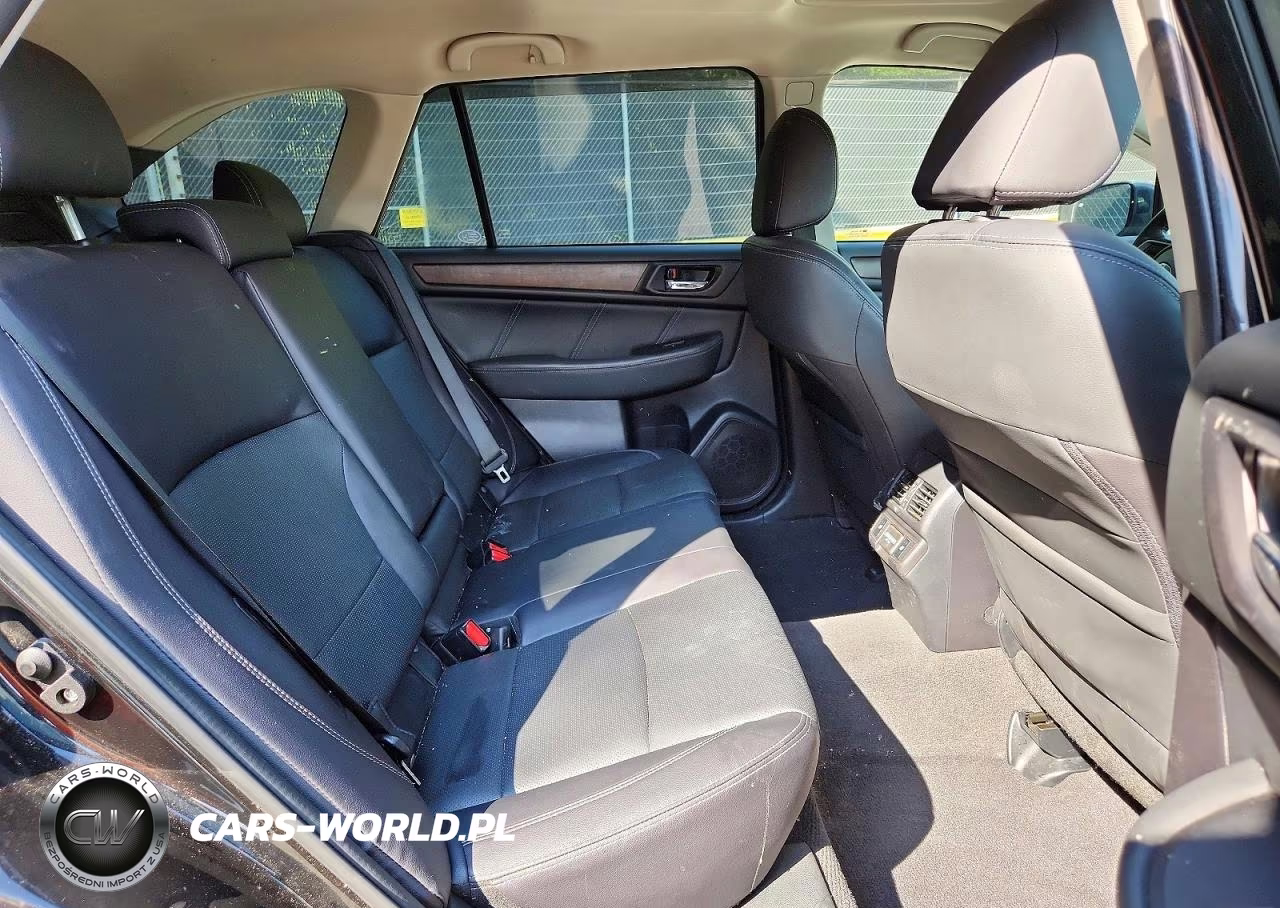 2018 Subaru Outback 3.6R Limited VIN:4S4BSENC7J3245053 - 10