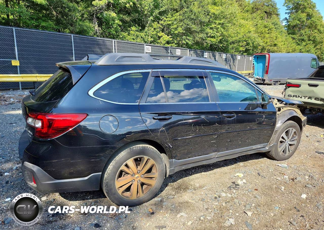 2018 Subaru Outback 3.6R Limited VIN:4S4BSENC7J3245053 - 3