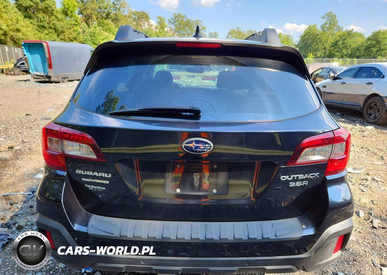 2018 Subaru Outback 3.6R Limited VIN:4S4BSENC7J3245053 - 6