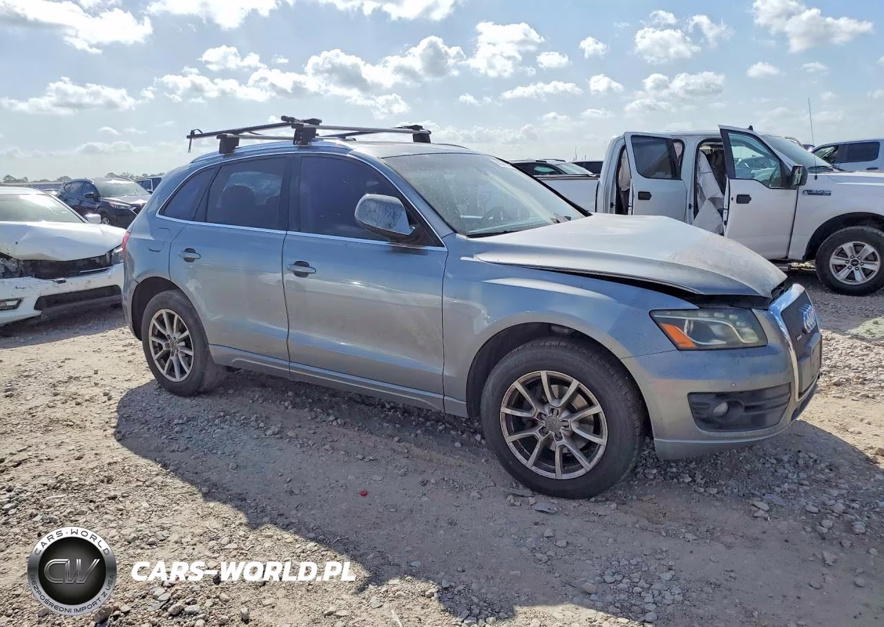 2011 Audi Q5 VIN:WA1LFAFP3BA075823 - 4
