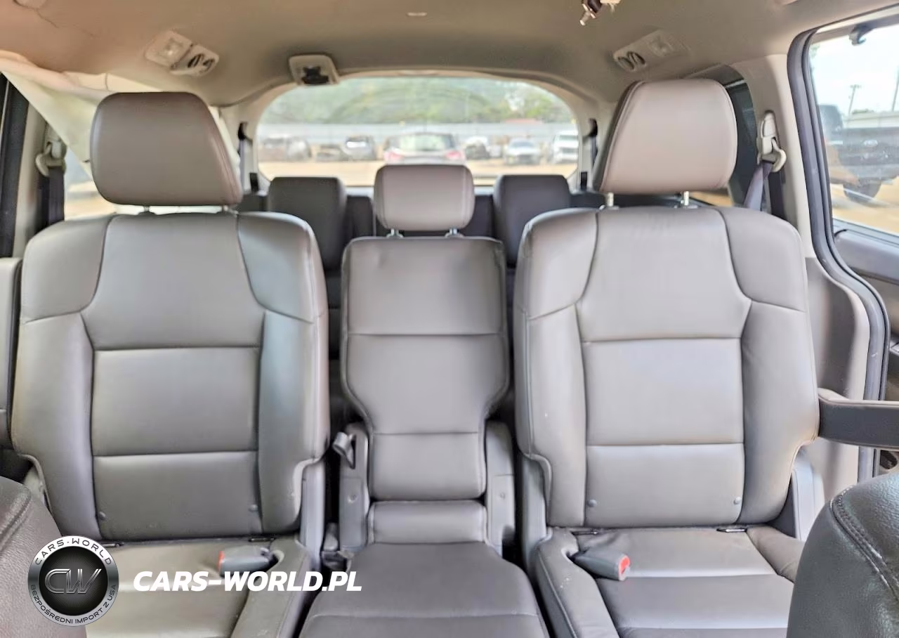 2014 Honda Odyssey Touring VIN:5FNRL5H96EB076006 - 10