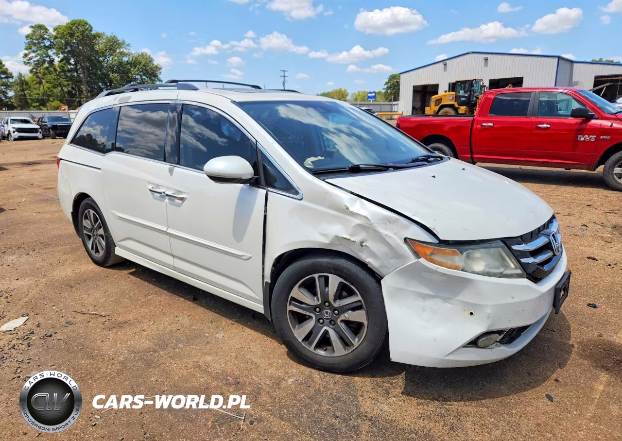 2014 Honda Odyssey Touring VIN:5FNRL5H96EB076006 - 4