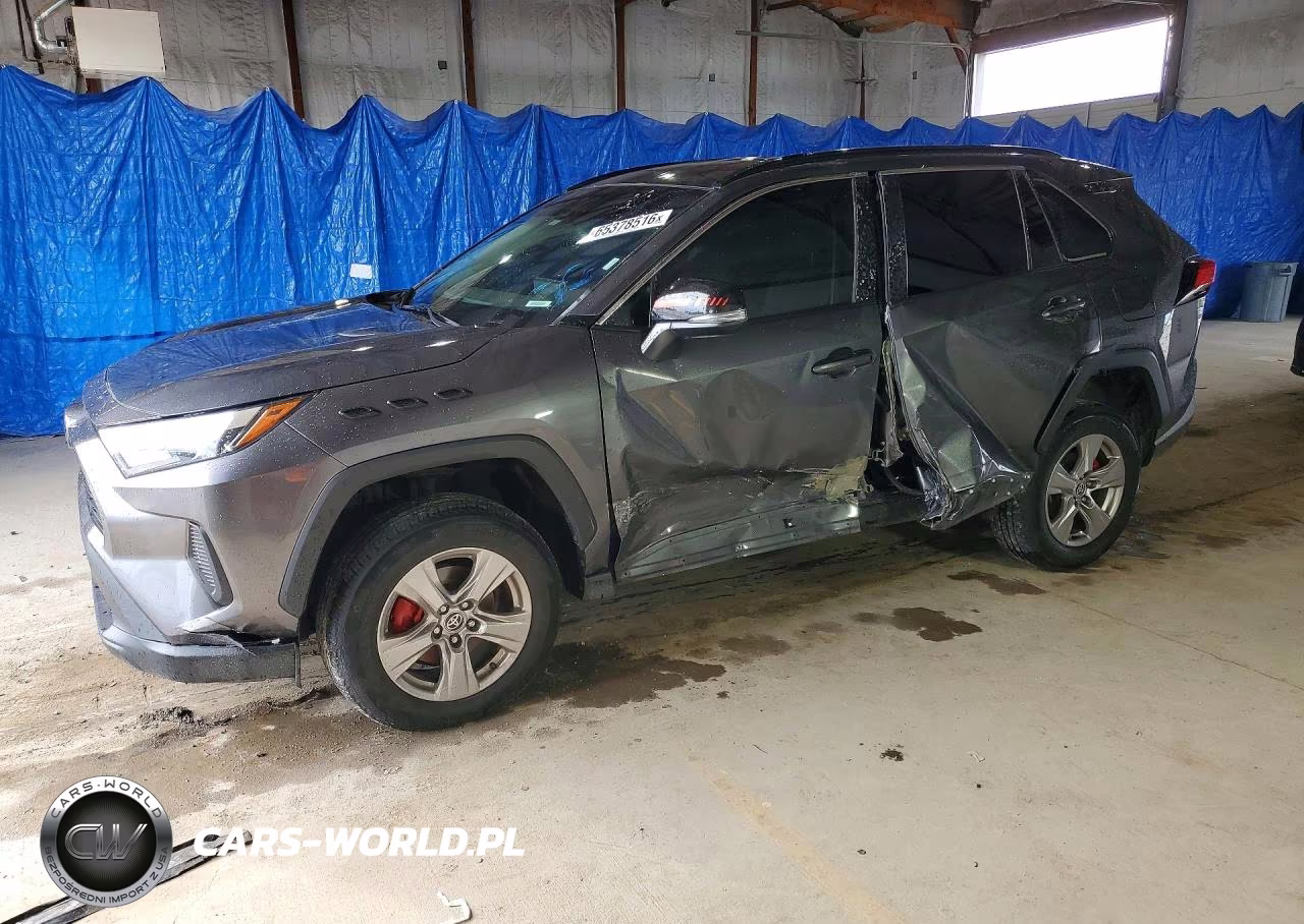 2024 Toyota Rav4 Xle – zdjęcie 1 z 13