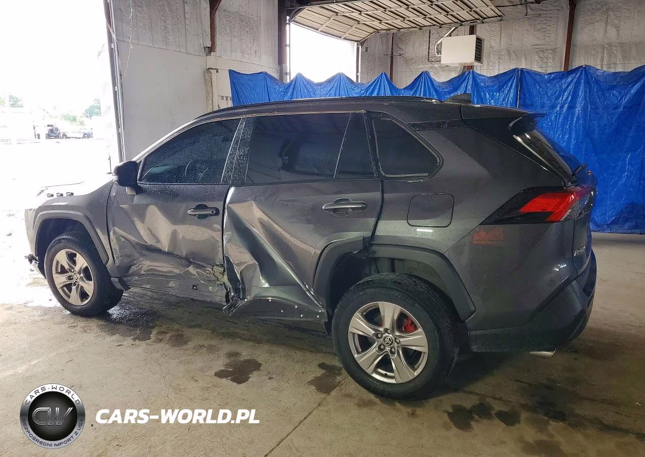2024 Toyota Rav4 Xle VIN:2T3W1RFV5RW305355 - 2
