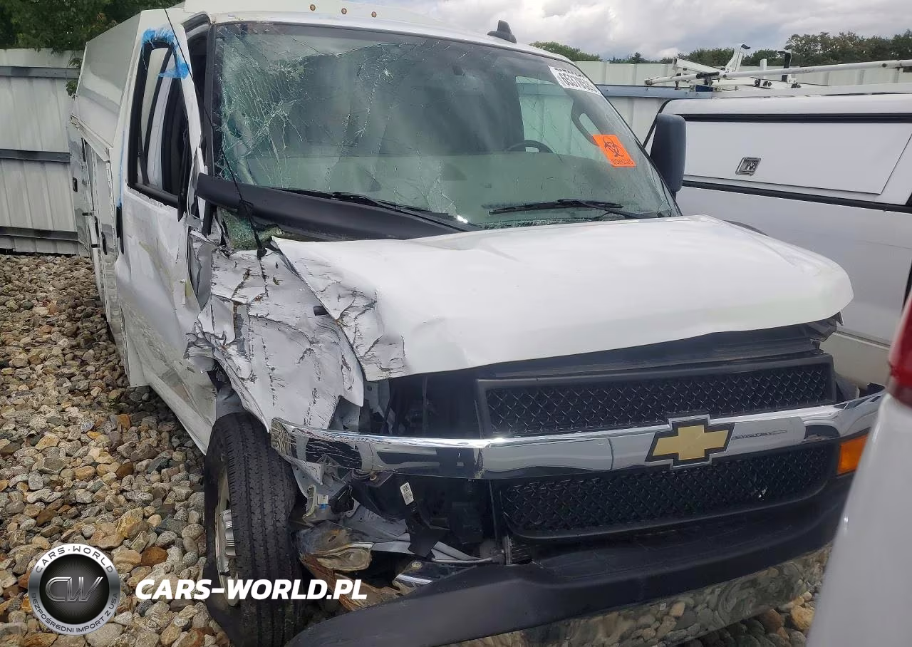 2023 Chevrolet Express G3500 VIN:1GB0GRFPXP1149996 - 5