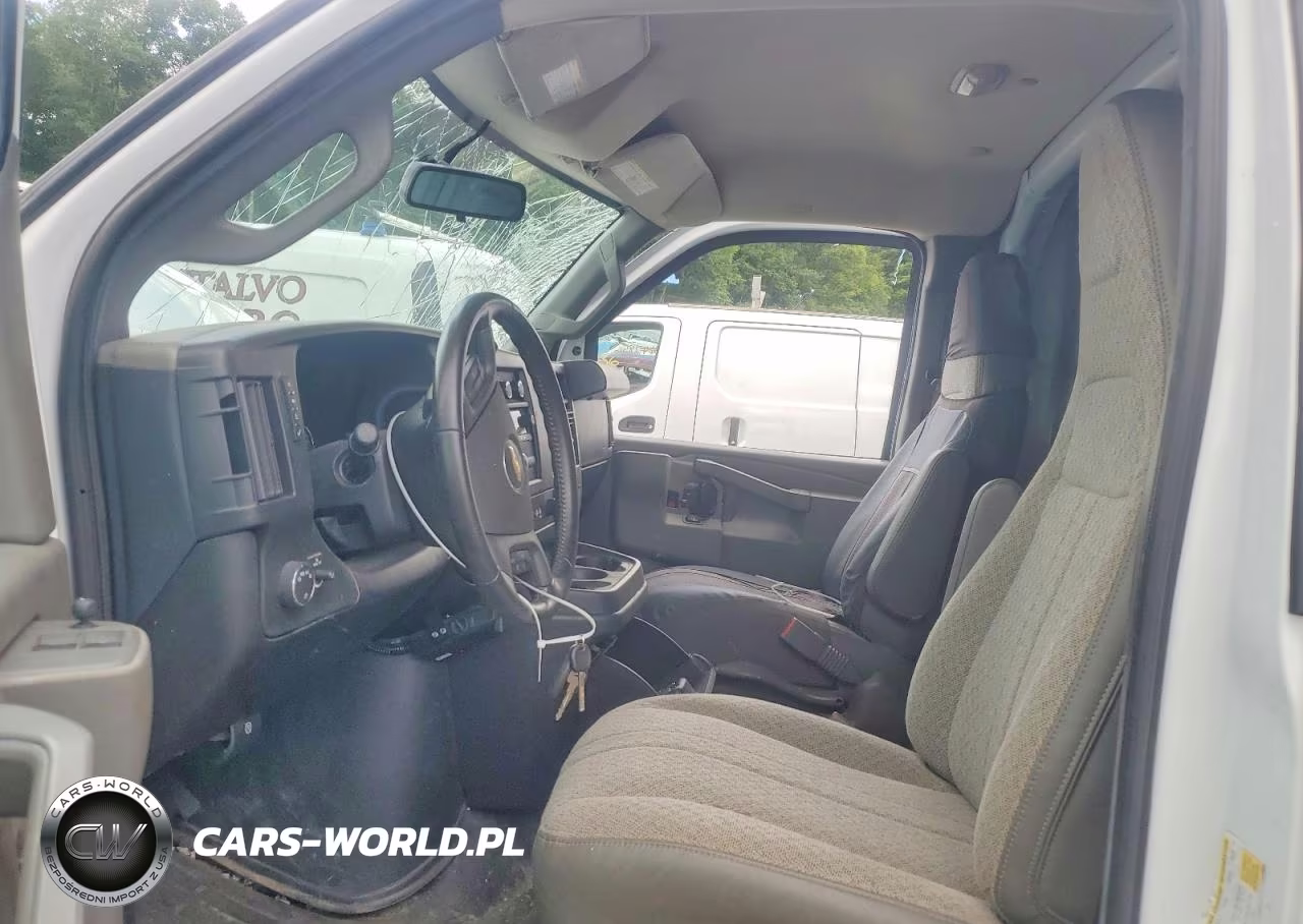 2023 Chevrolet Express G3500 VIN:1GB0GRFPXP1149996 - 7