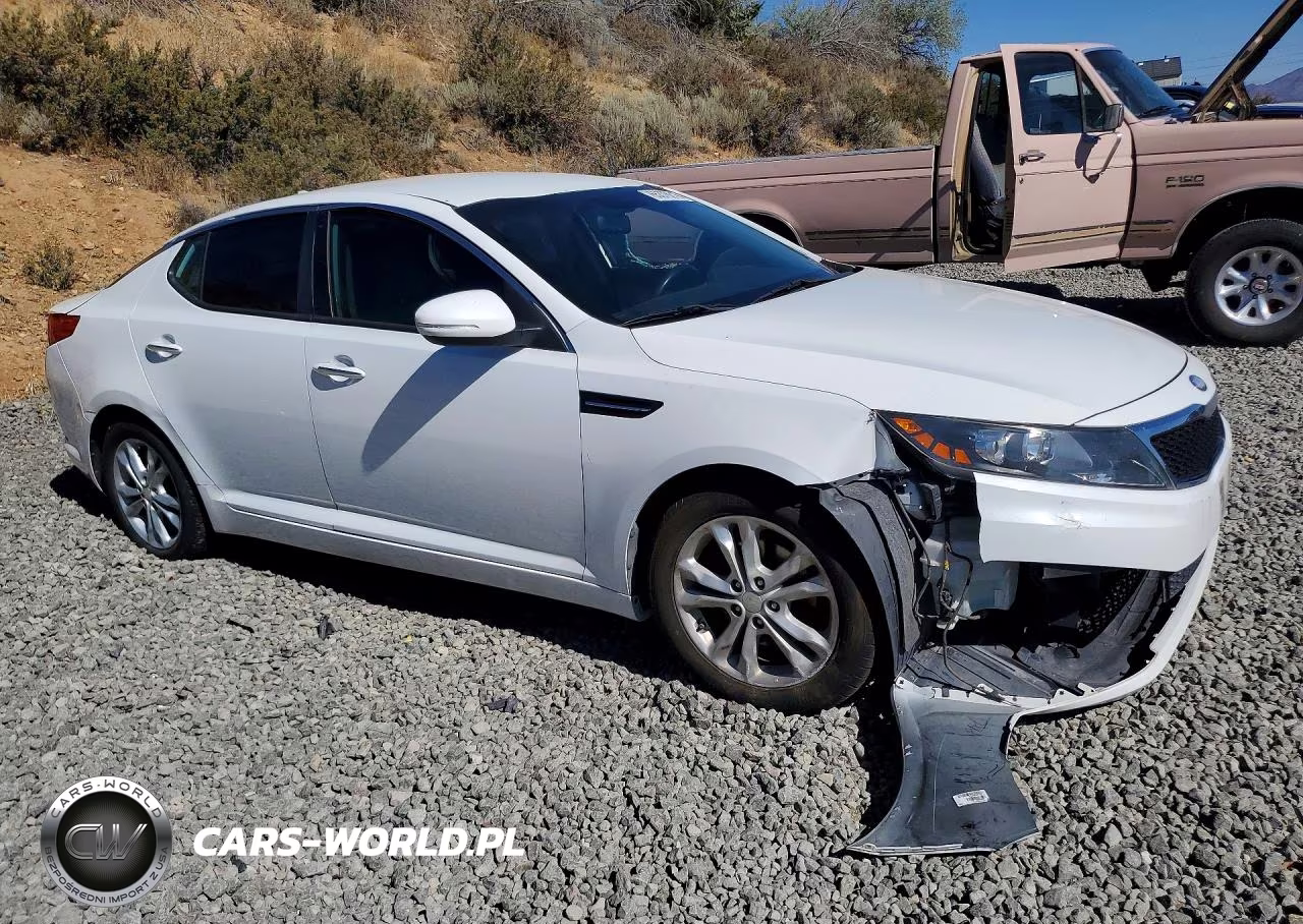 2013 Kia Optima Lx VIN:5XXGM4A7XDG129342 - 4