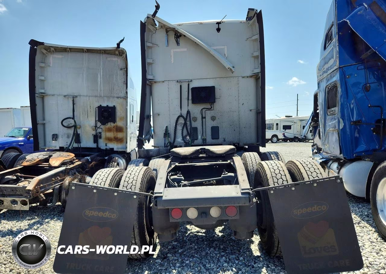 2020 Kenworth Construction T680 VIN:1XKYDP9X6LJ311094 - 6