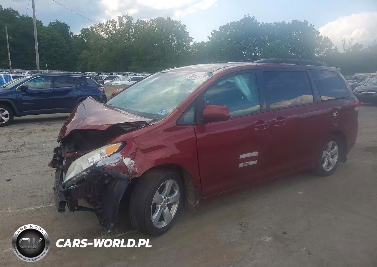 2014 Toyota Sienna Le