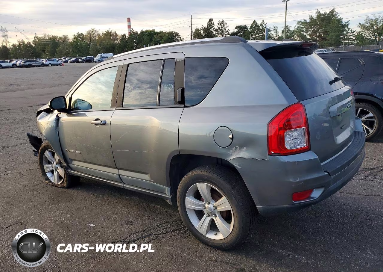 2011 Jeep Compass Sport VIN:1J4NT1FB2BD260711 - 2