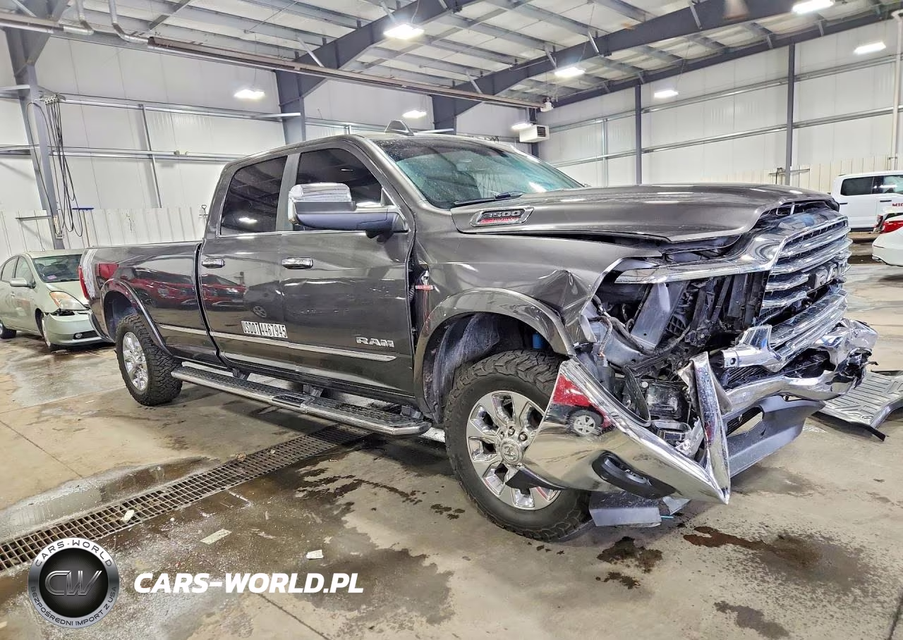 2019 Ram 3500 Limited VIN:3C63R3RL8KG602085 - 4