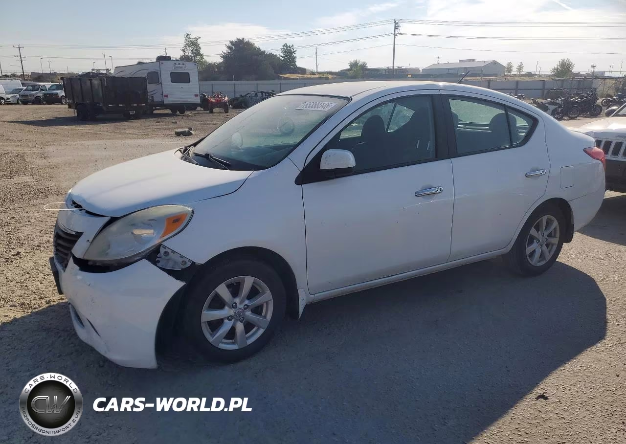 2013 Nissan Versa 1.6 S