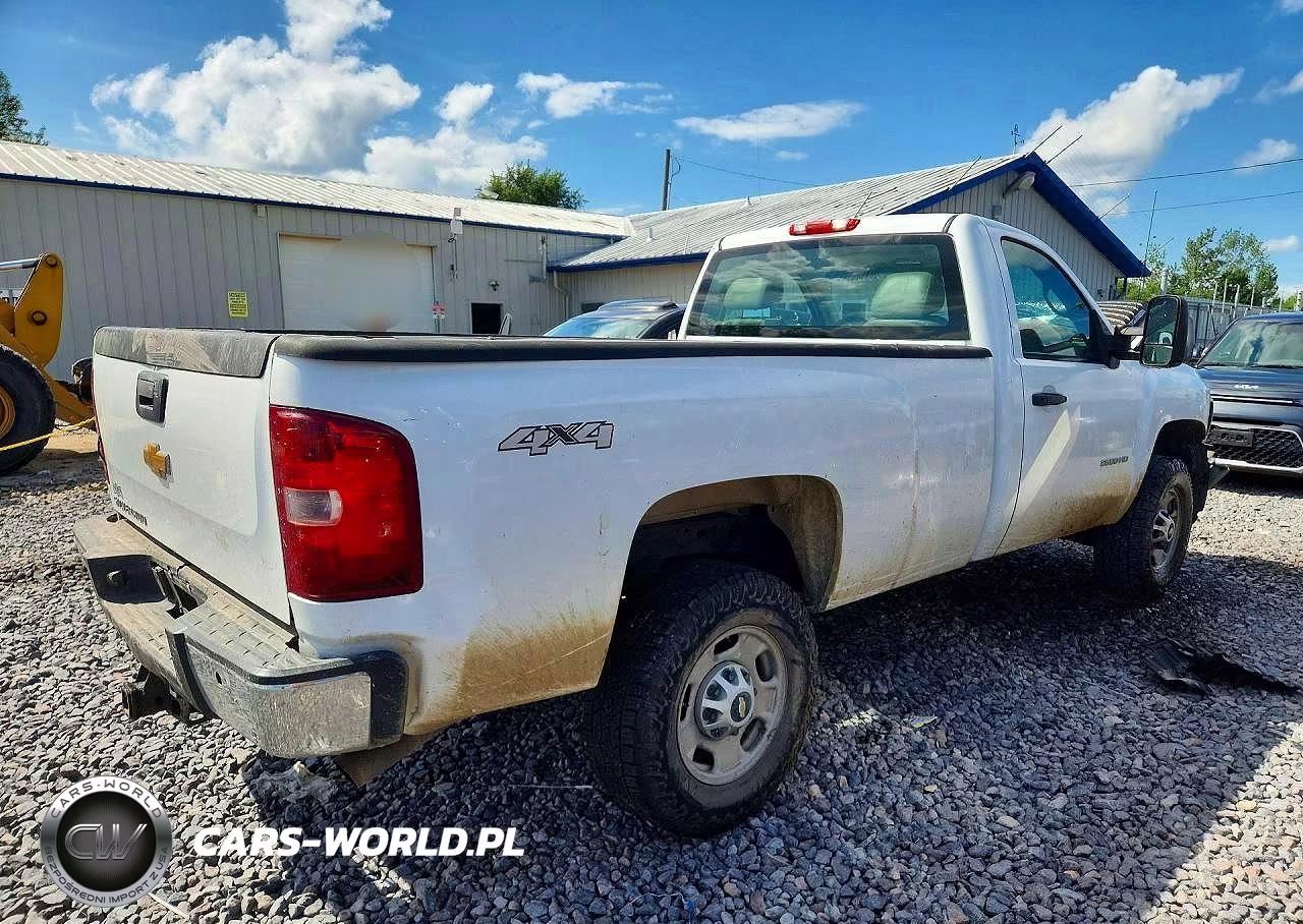 2013 Chevrolet Silverado K2500 Heavy Duty VIN:1GC0KVCG4DZ261097 - 3