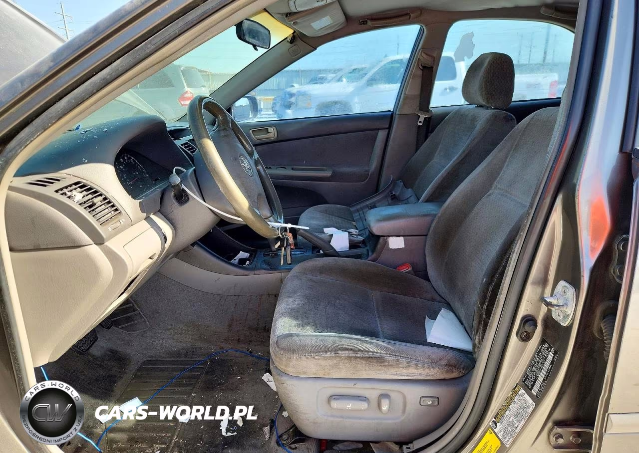 2004 Toyota Camry Le VIN:4T1BE30K34U921104 - 7