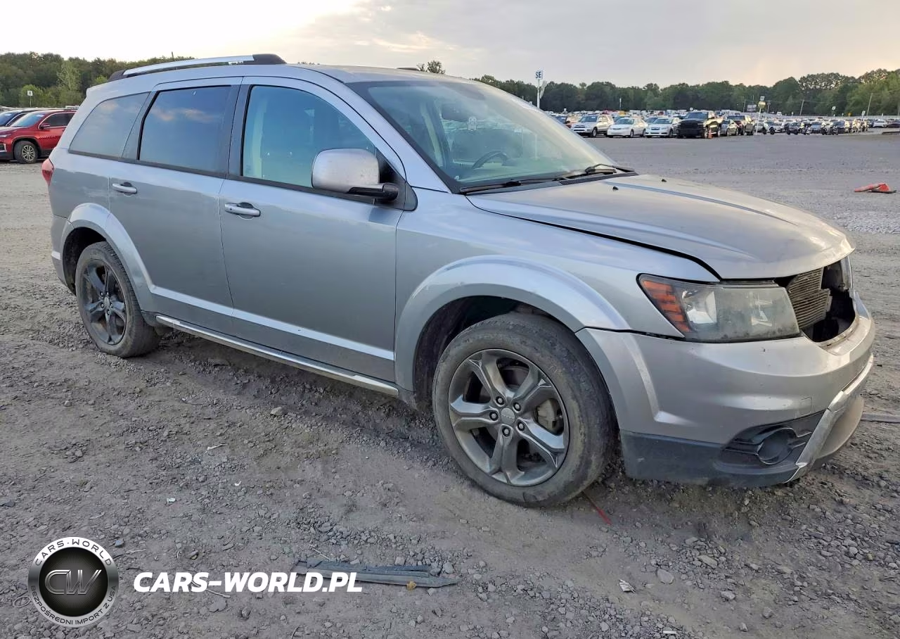 2017 Dodge Journey Crossroad VIN:3C4PDCGG9HT550805 - 4