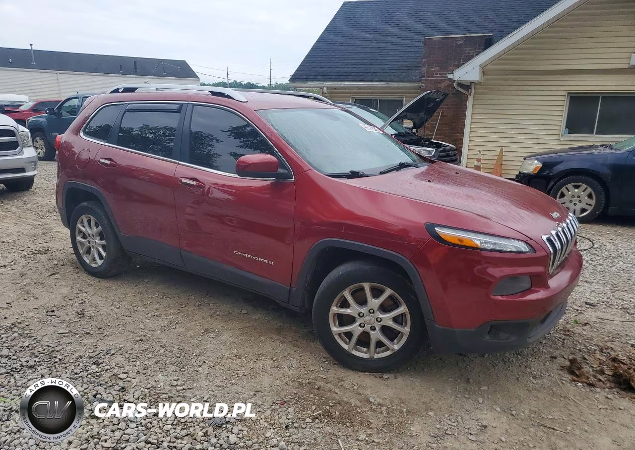 2014 Jeep Cherokee Latitude VIN:1C4PJLCBXEW249436 - 4
