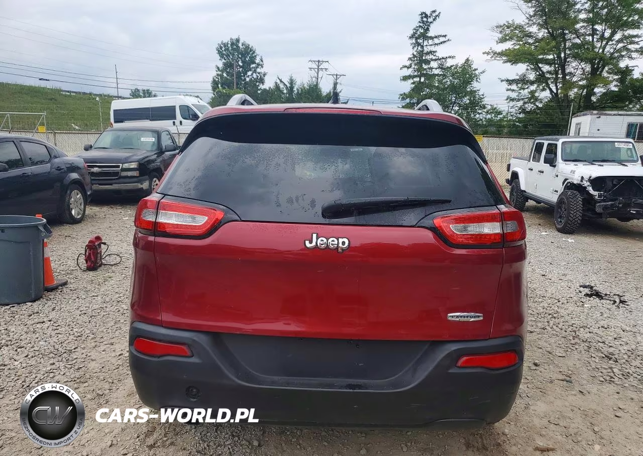 2014 Jeep Cherokee Latitude VIN:1C4PJLCBXEW249436 - 6