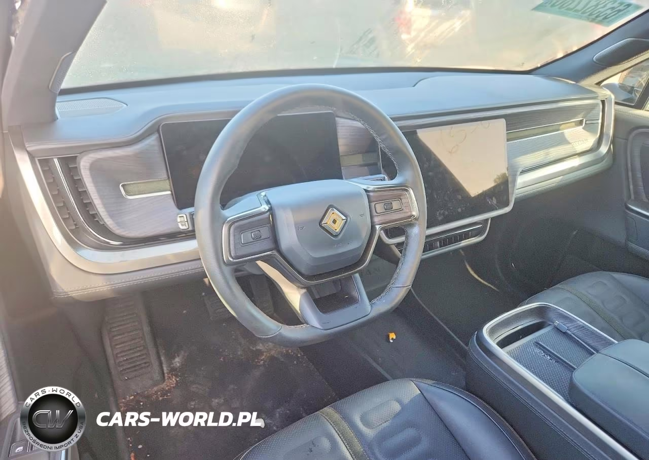 2025 Rivian R1S Adventure VIN:7PDSGBBA5SN055709 - 8