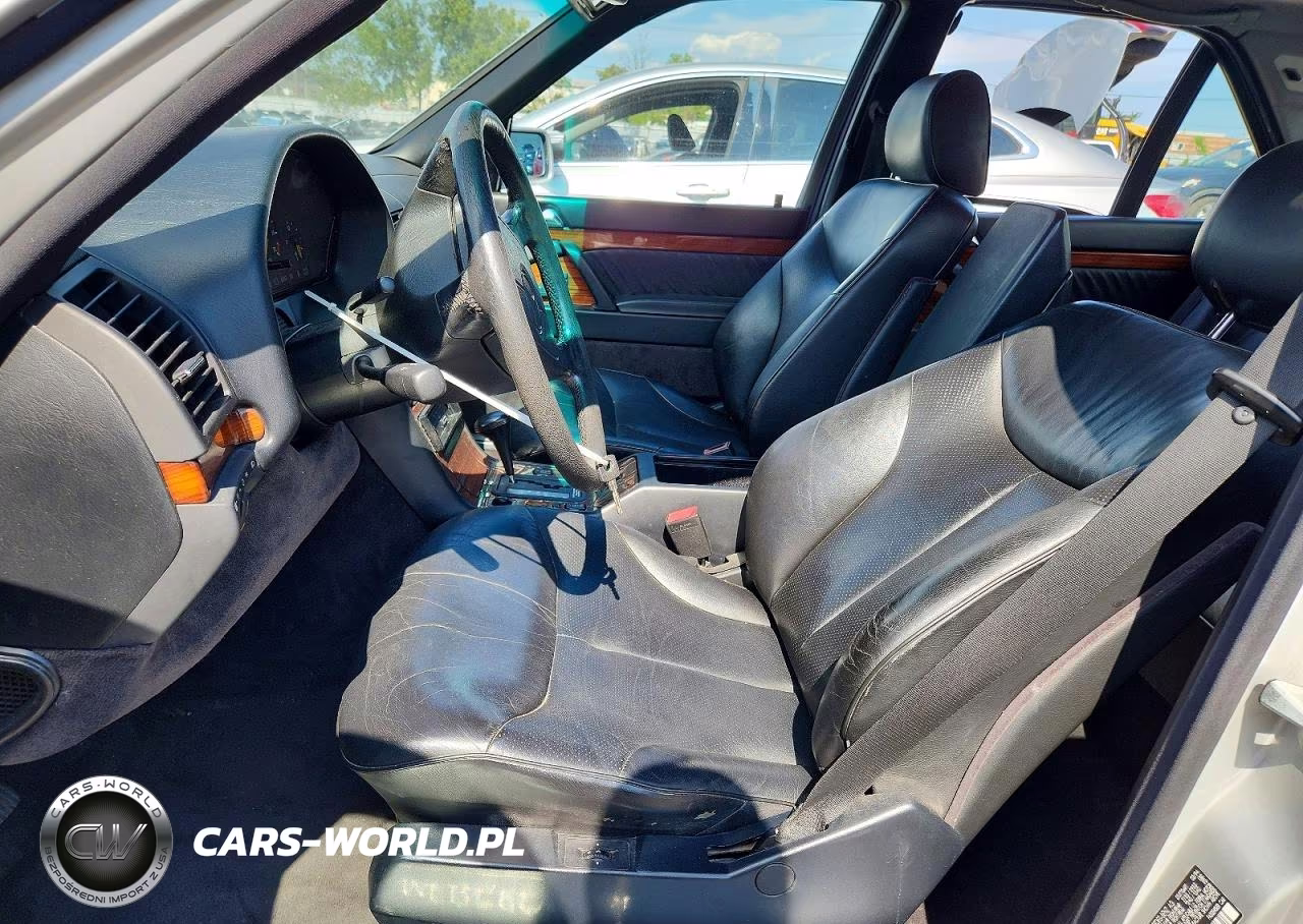 1994 Mercedes-Benz S 320 VIN:WDBGA32E6RA190575 - 7