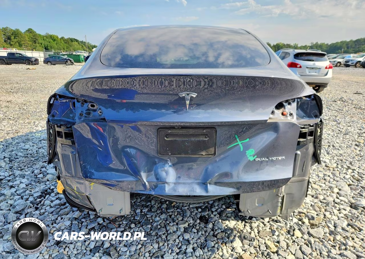 2023 Tesla Model Y VIN:7SAYGDEE6PA211659 - 6