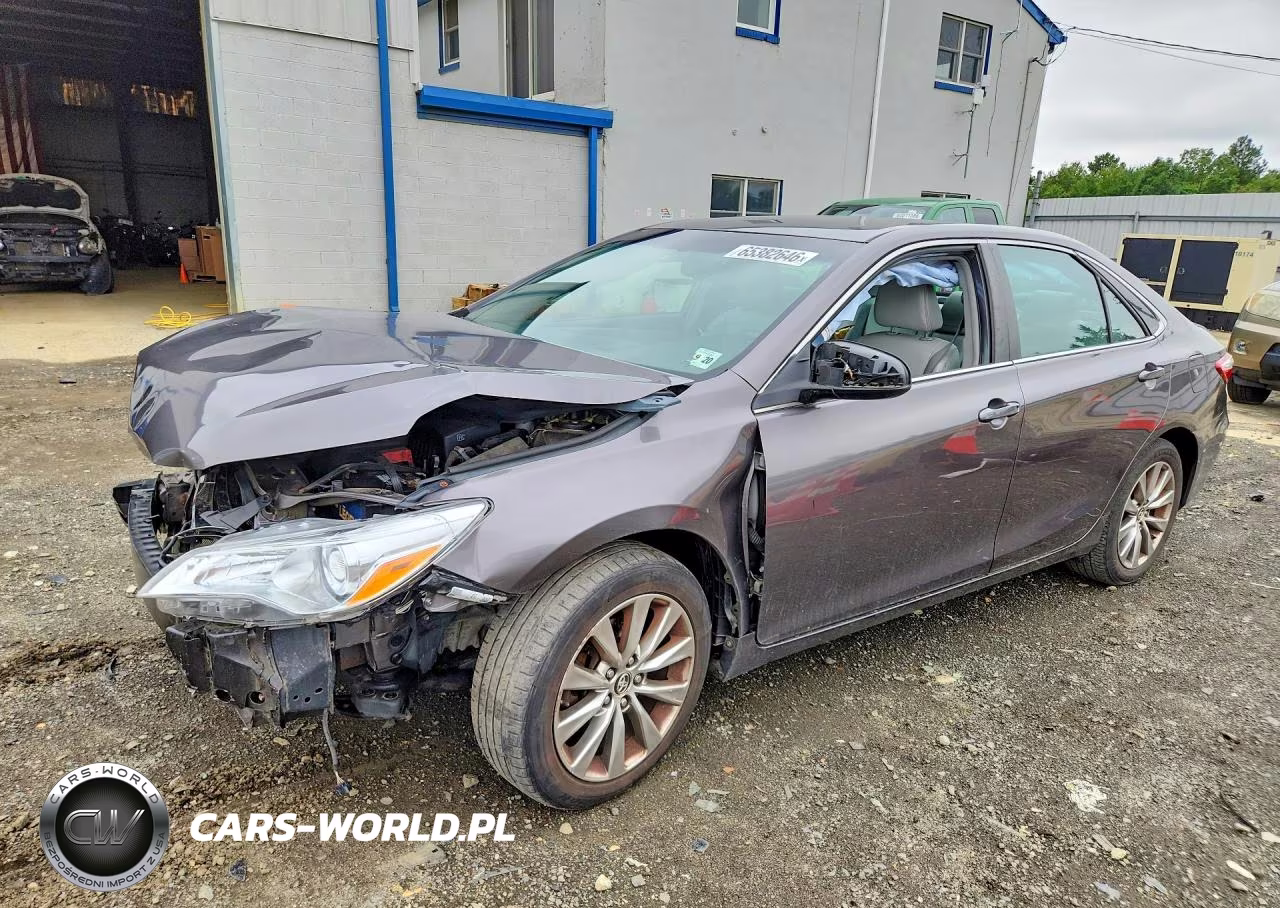 2015 Toyota Camry Xle – zdjęcie 1 z 12