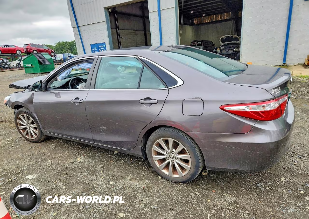 2015 Toyota Camry Xle VIN:4T1BF1FK6FU489703 - 2