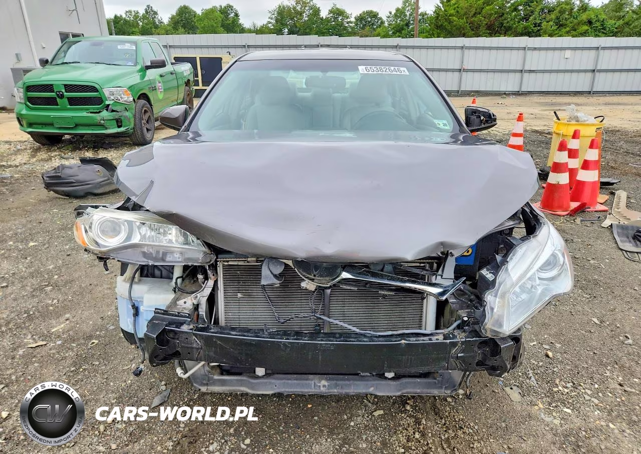 2015 Toyota Camry Xle VIN:4T1BF1FK6FU489703 - 5
