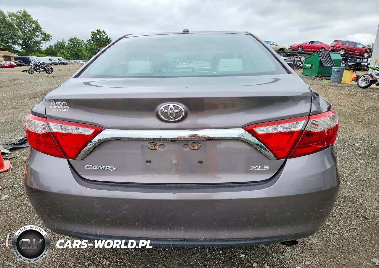 2015 Toyota Camry Xle VIN:4T1BF1FK6FU489703 - 6