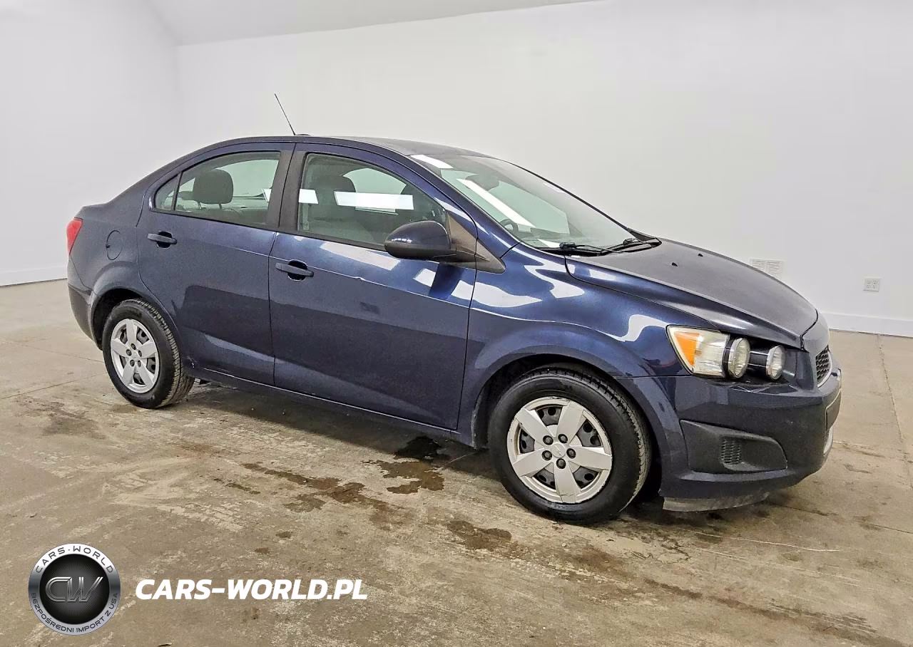 2015 Chevrolet Sonic Ls VIN:1G1JA5SH8F4126649 - 4