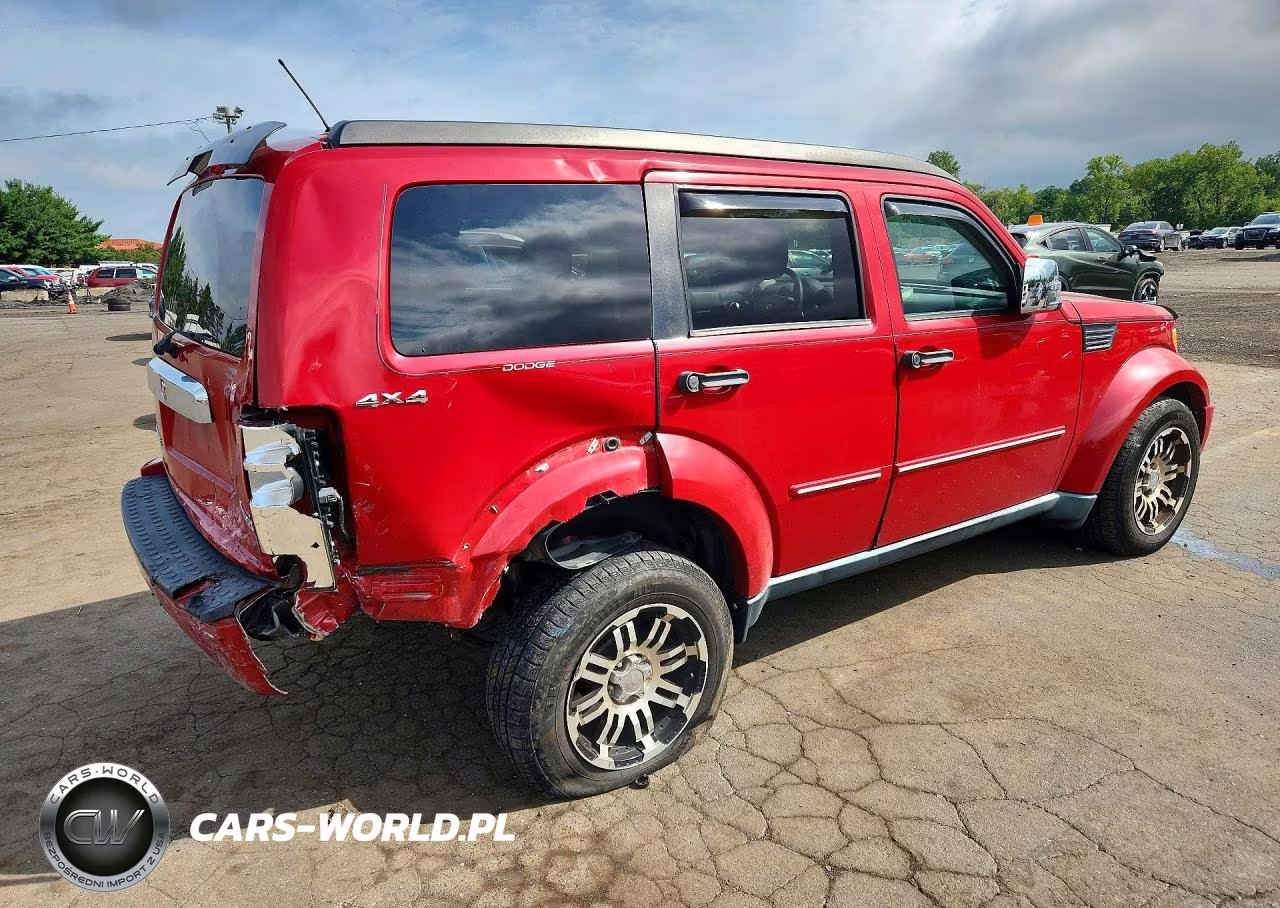 2011 Dodge Nitro Heat VIN:1D4PU4GK3BW576816 - 3
