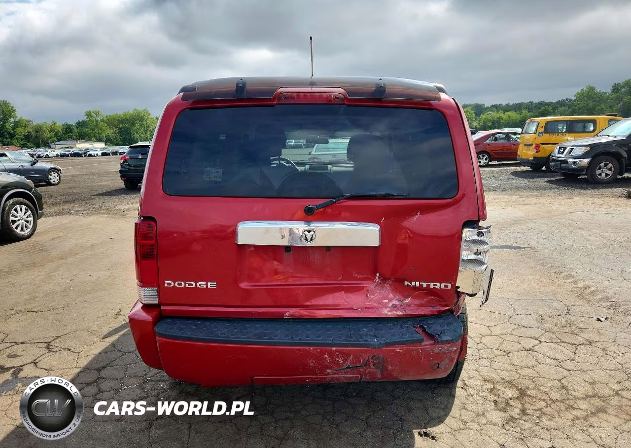 2011 Dodge Nitro Heat VIN:1D4PU4GK3BW576816 - 6