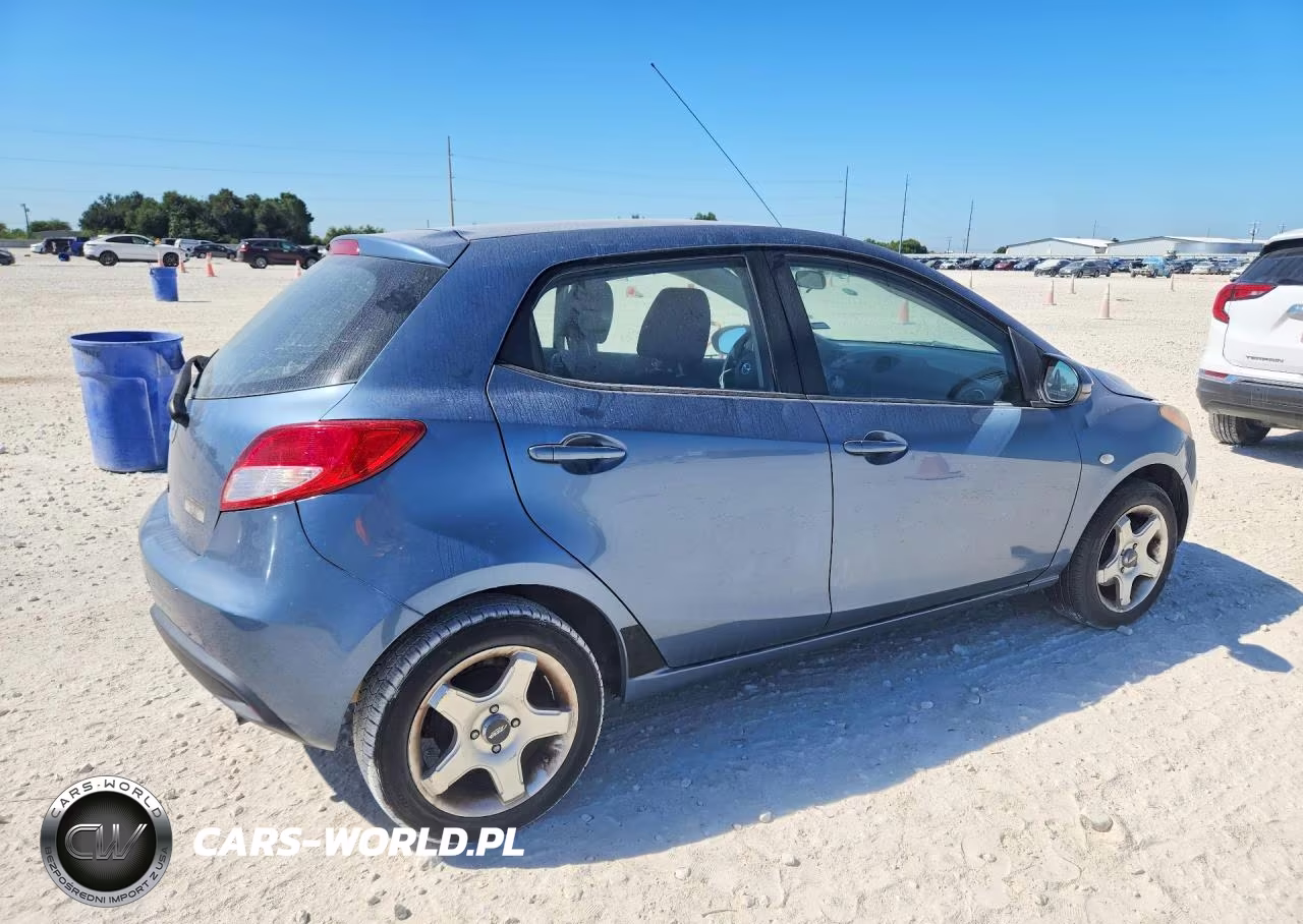 2014 Mazda Mazda2 Sport VIN:JM1DE1KY6E0171998 - 3