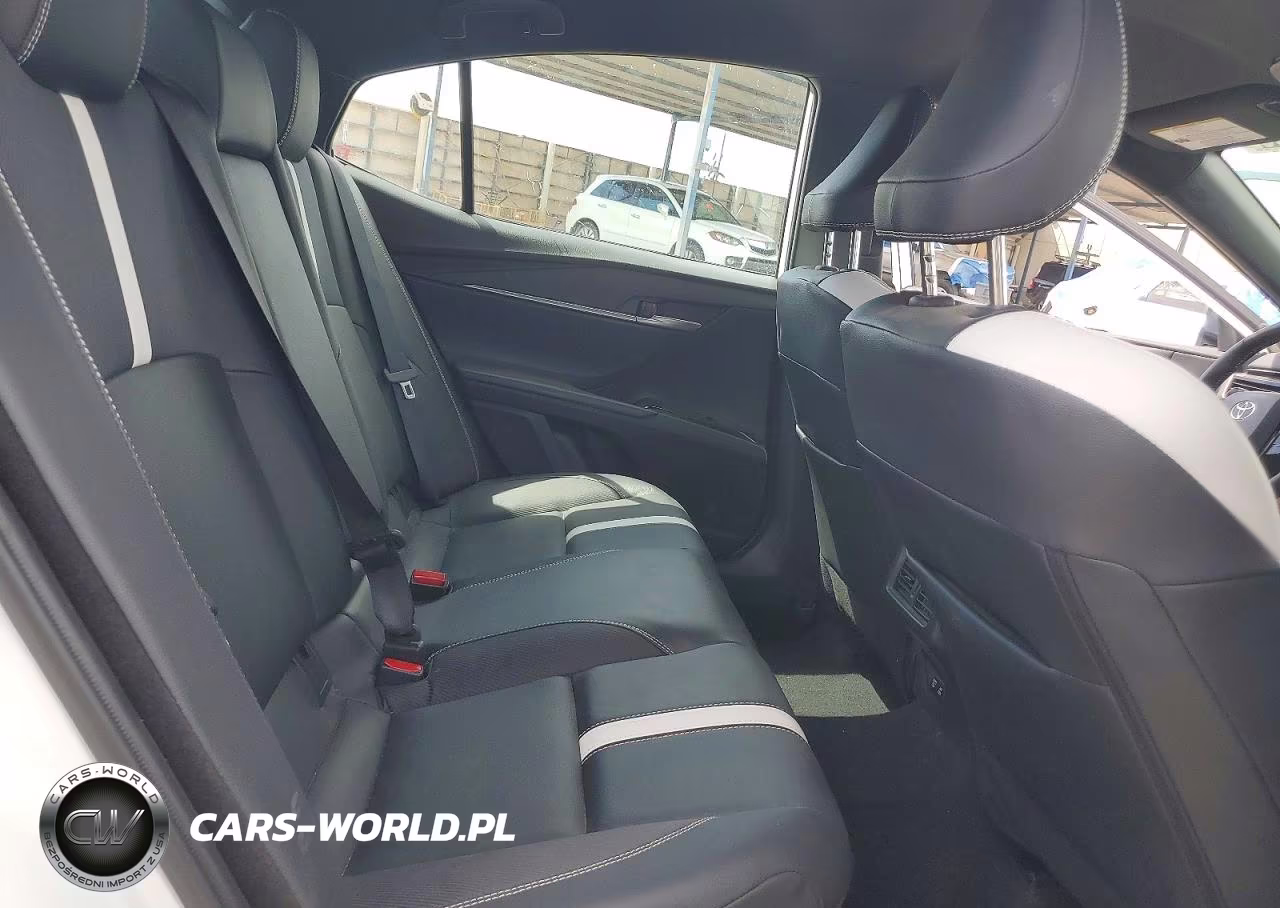 2026 Toyota Camry Se VIN:4T1DAACK3TU264968 - 10