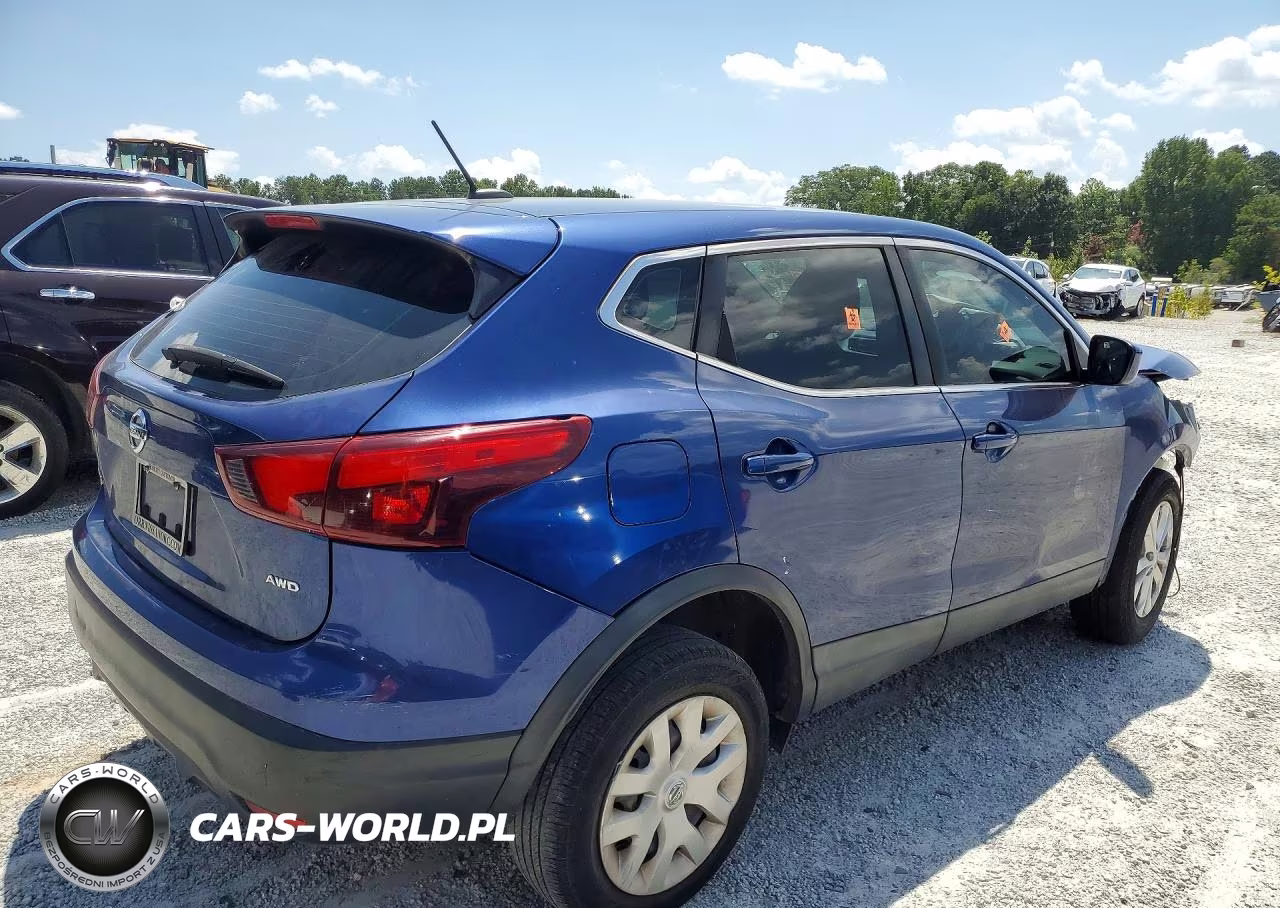 2018 Nissan Rogue Sport S VIN:JN1BJ1CR8JW257138 - 3