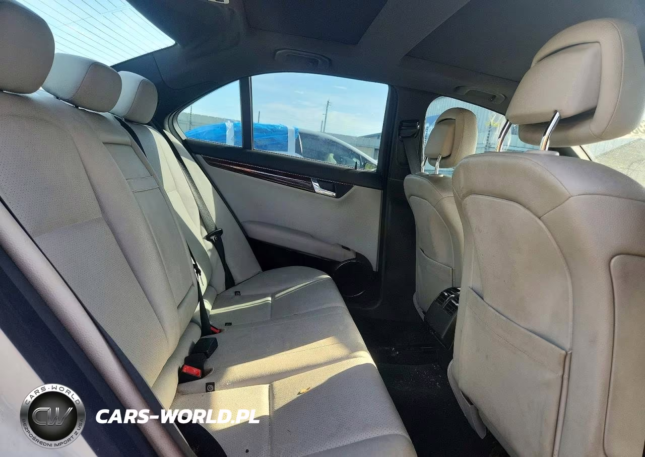 2009 Mercedes-Benz C 350 VIN:WDDGF56X19R067333 - 10