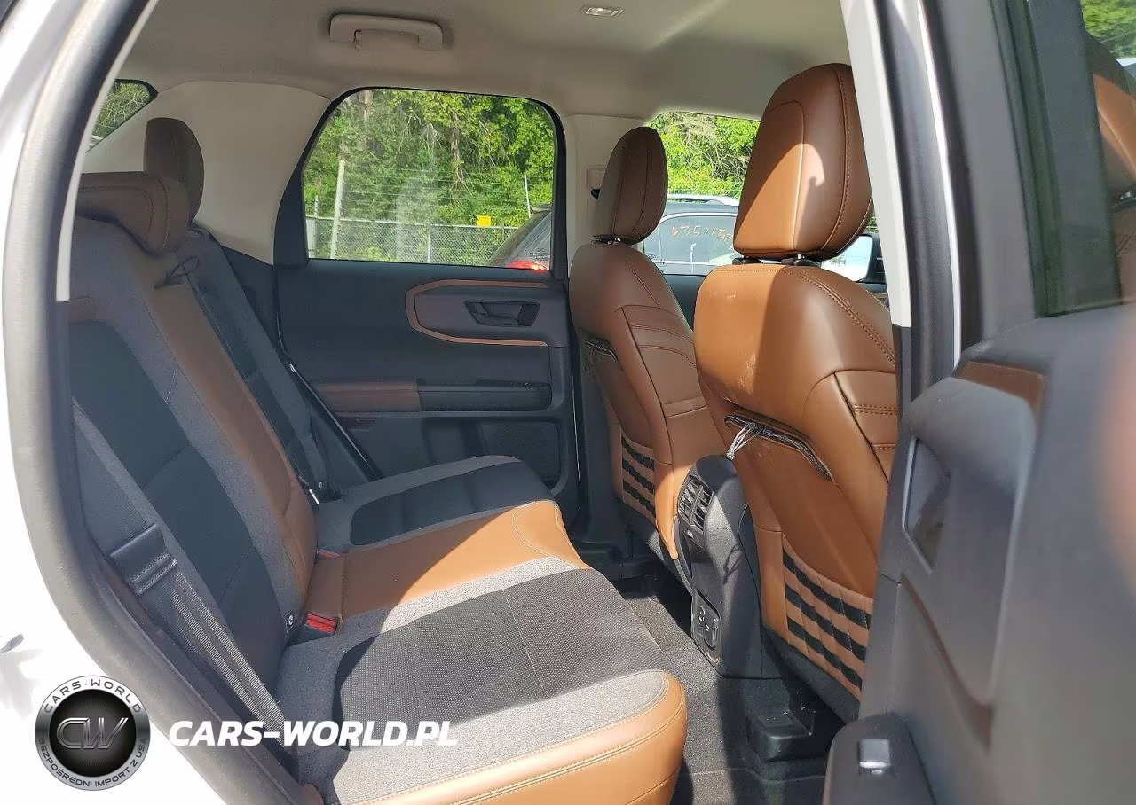 2021 Ford Bronco Sport Outer Banks VIN:3FMCR9C63MRB27057 - 11