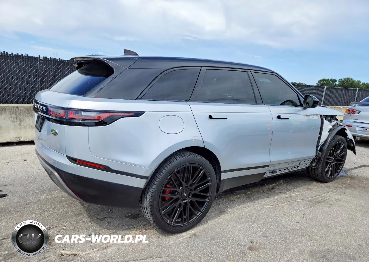2018 Land Rover Range Rover Velar S VIN:SALYB2RX8JA741882 - 3
