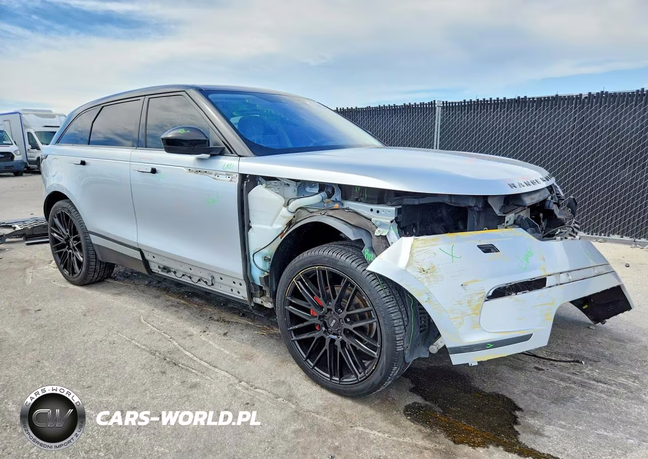 2018 Land Rover Range Rover Velar S VIN:SALYB2RX8JA741882 - 4