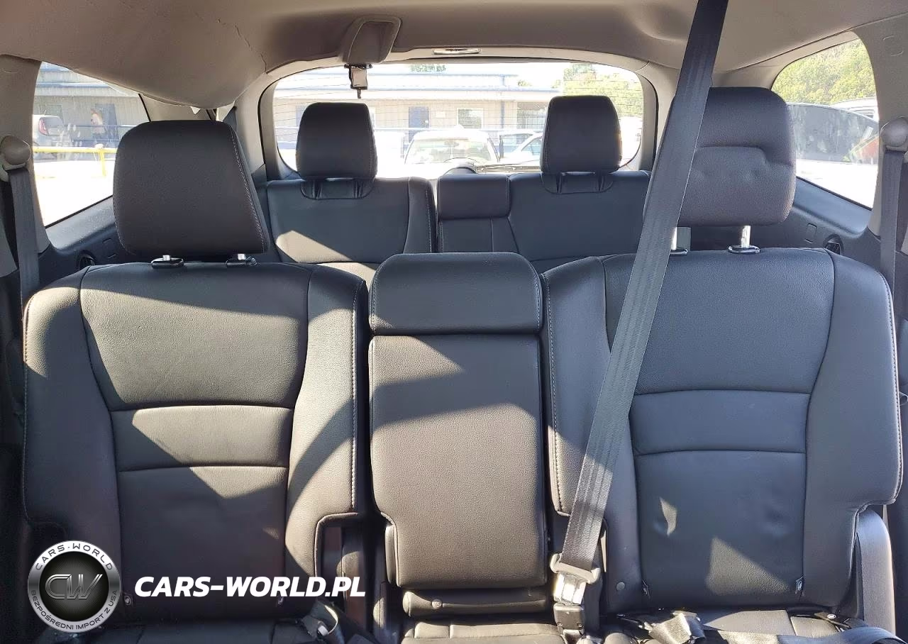 2021 Honda Pilot Touring VIN:5FNYF5H90MB026459 - 10