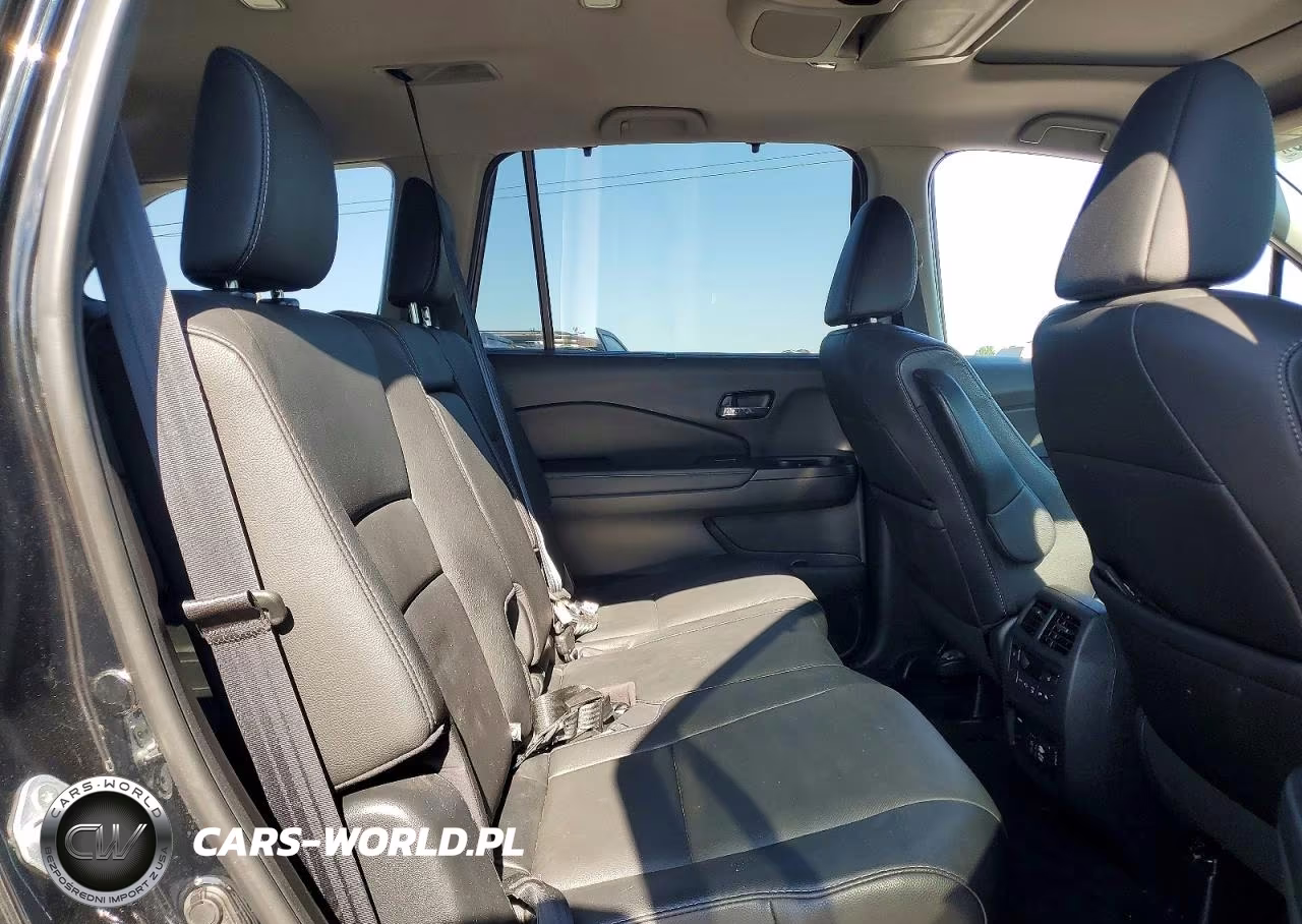 2021 Honda Pilot Touring VIN:5FNYF5H90MB026459 - 11